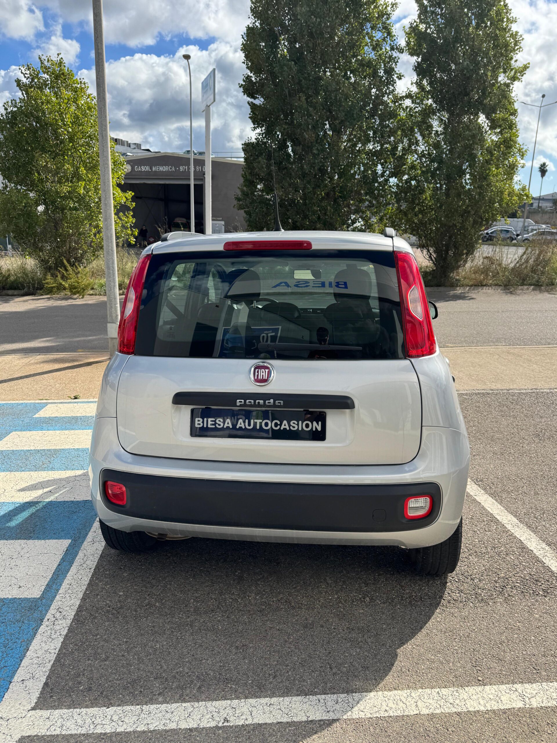 
								FIAT PANDA full									