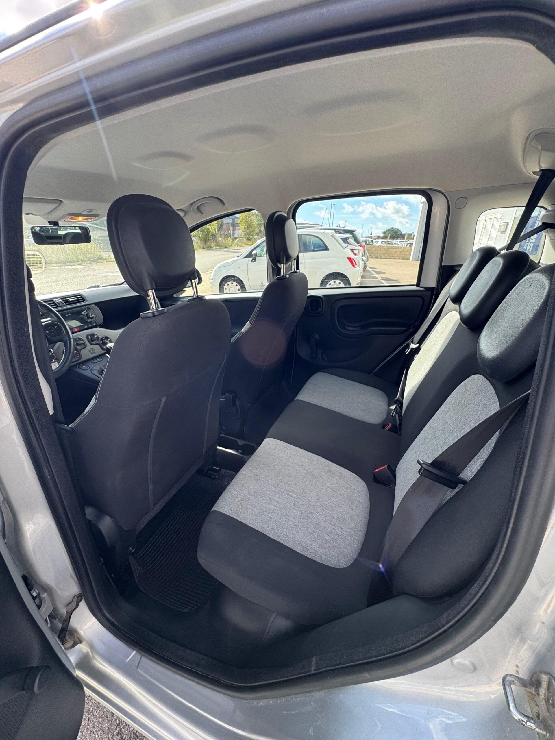 
								FIAT PANDA full									