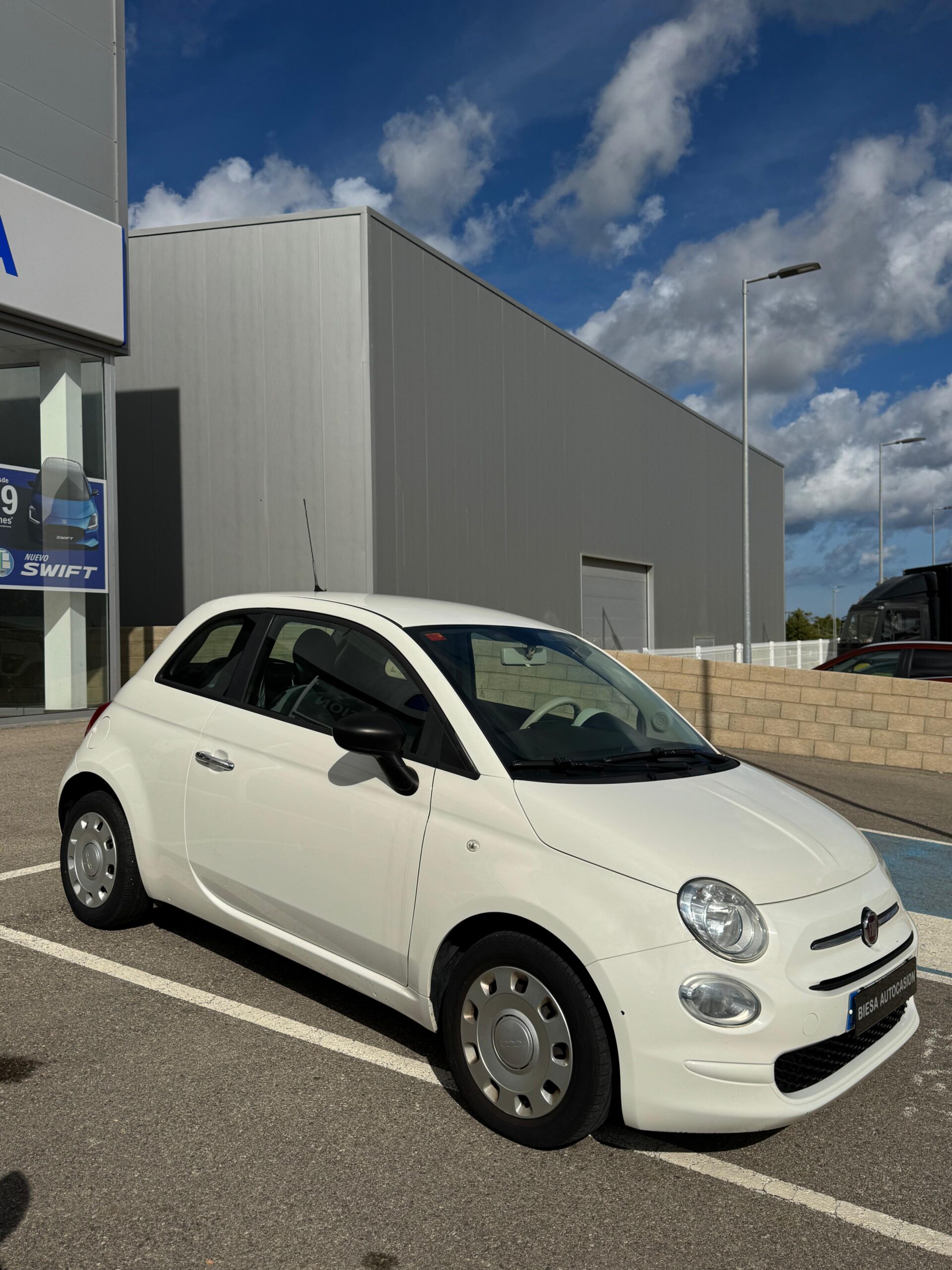 
								FIAT 500 3P full									