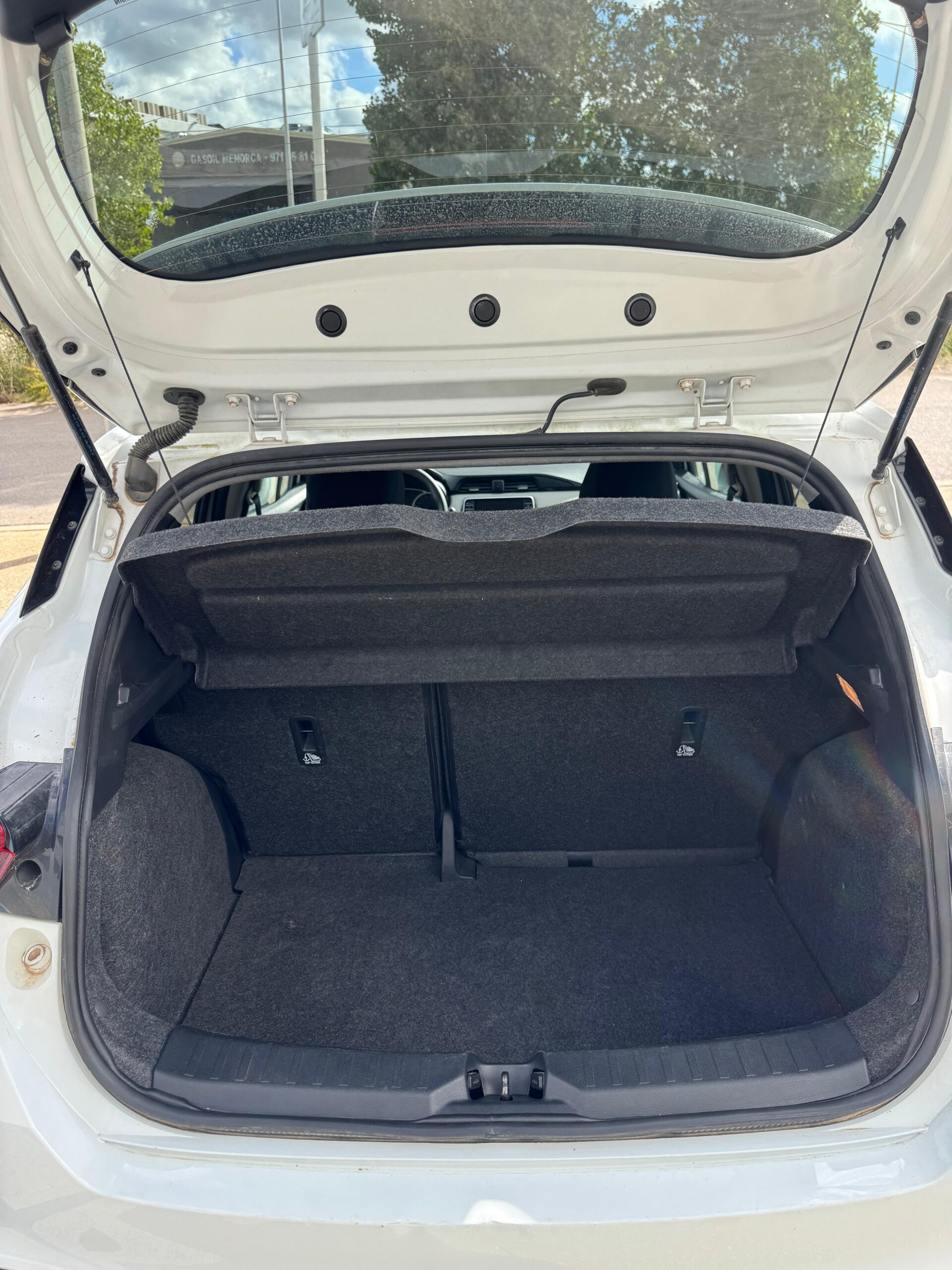 
								NISSAN MICRA full									
