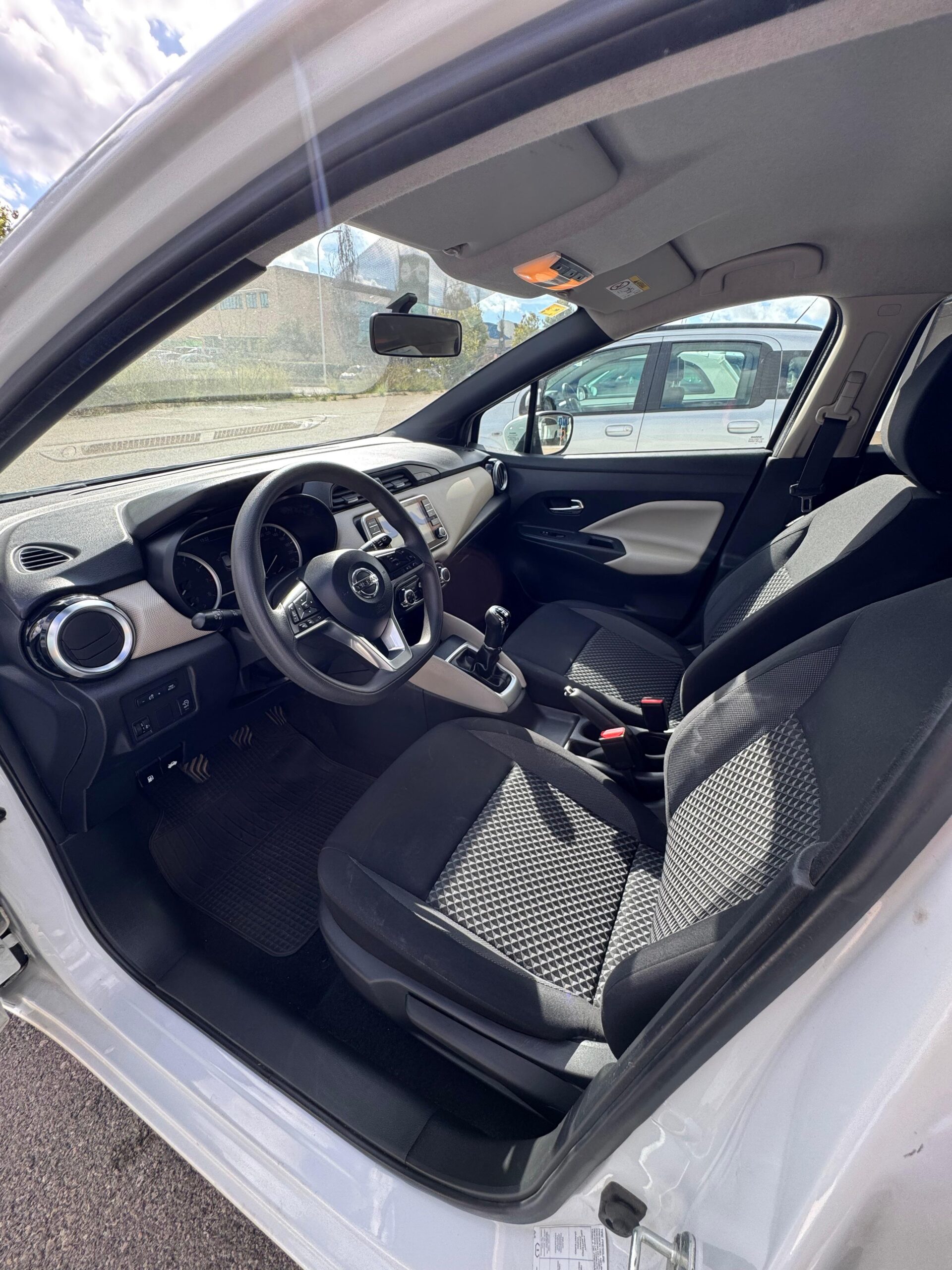 
								NISSAN MICRA full									