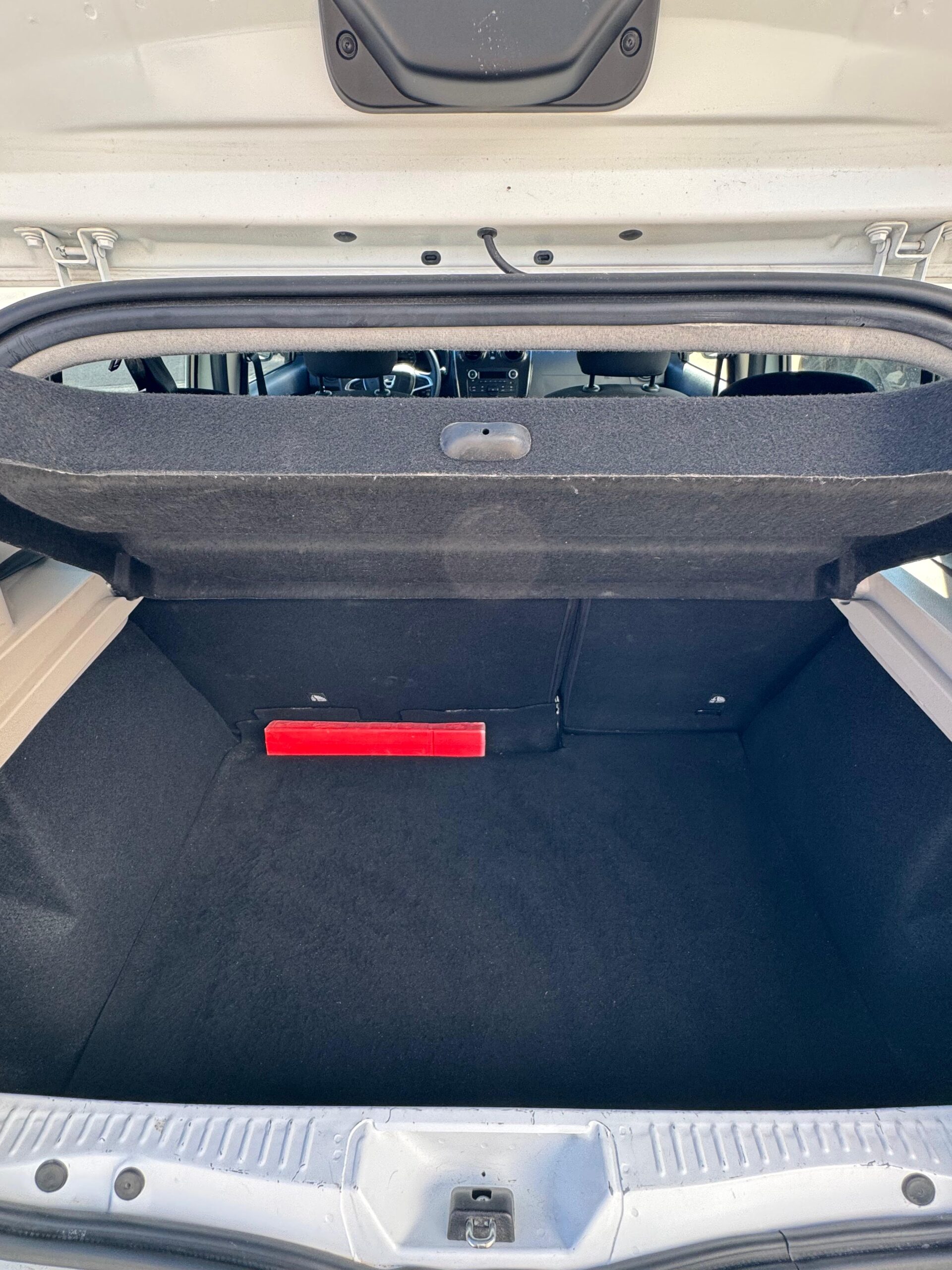 
								DACIA SANDERO full									
