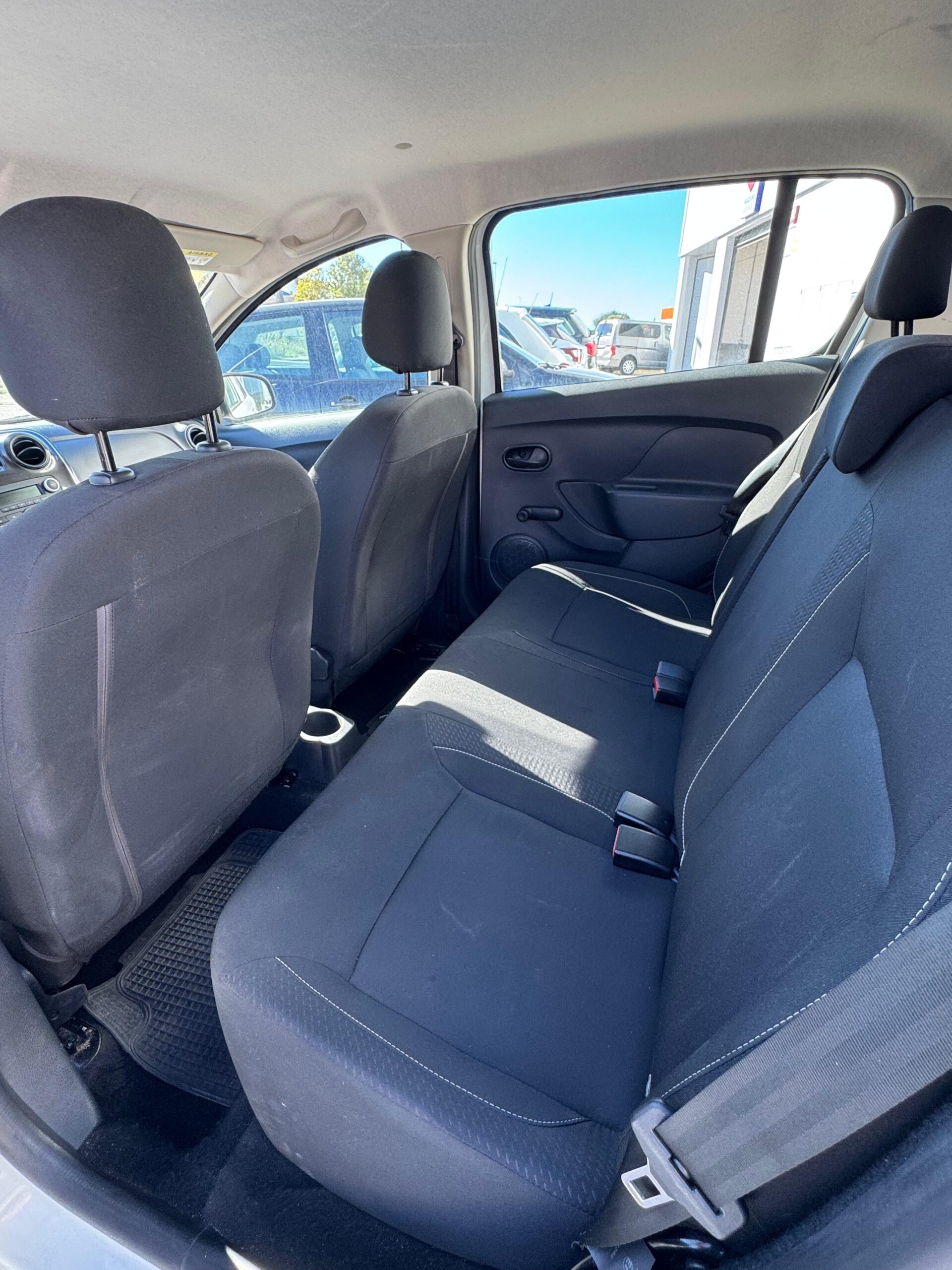 
								DACIA SANDERO full									