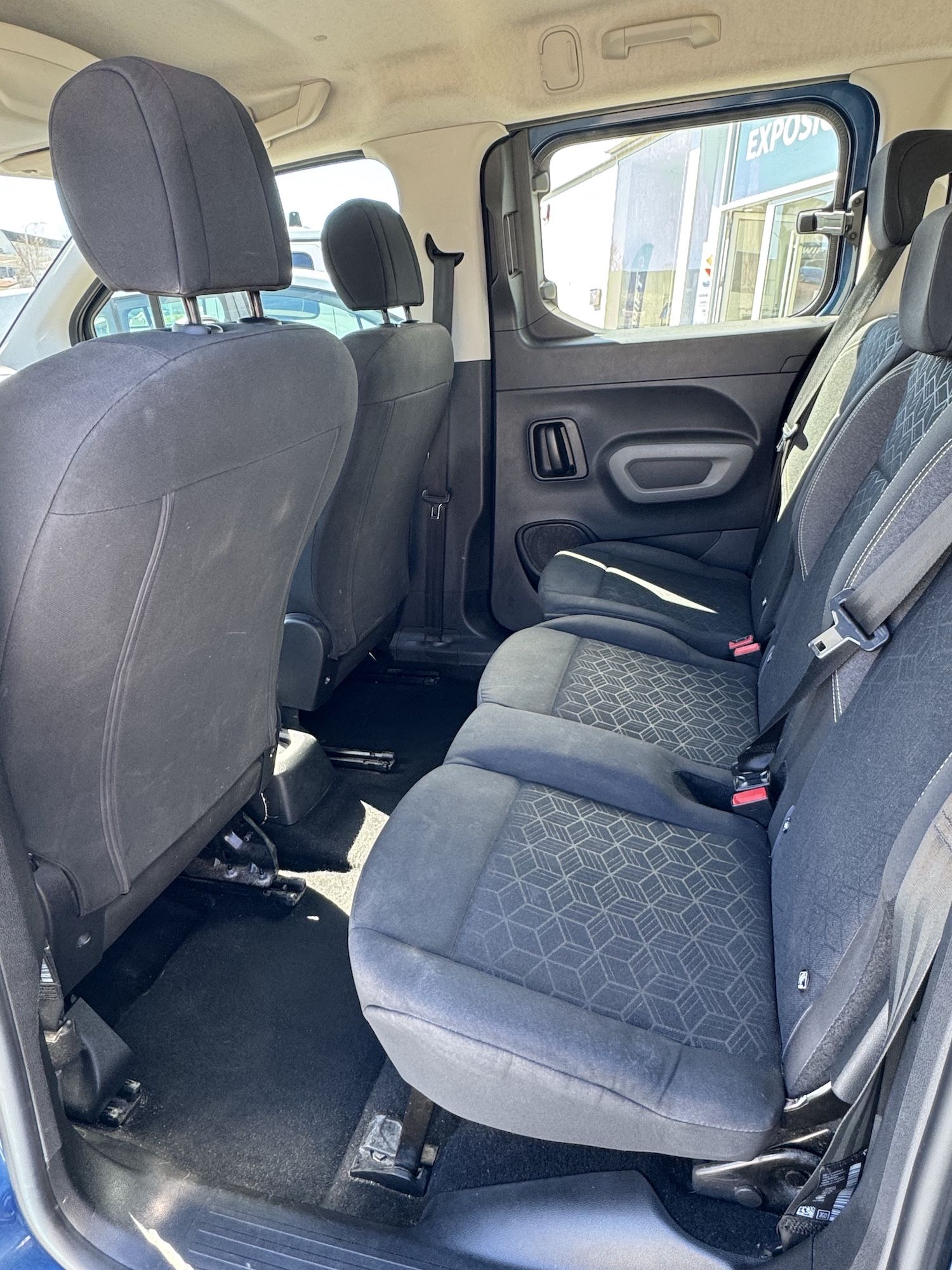 
								PEUGEOT RIFTER full									